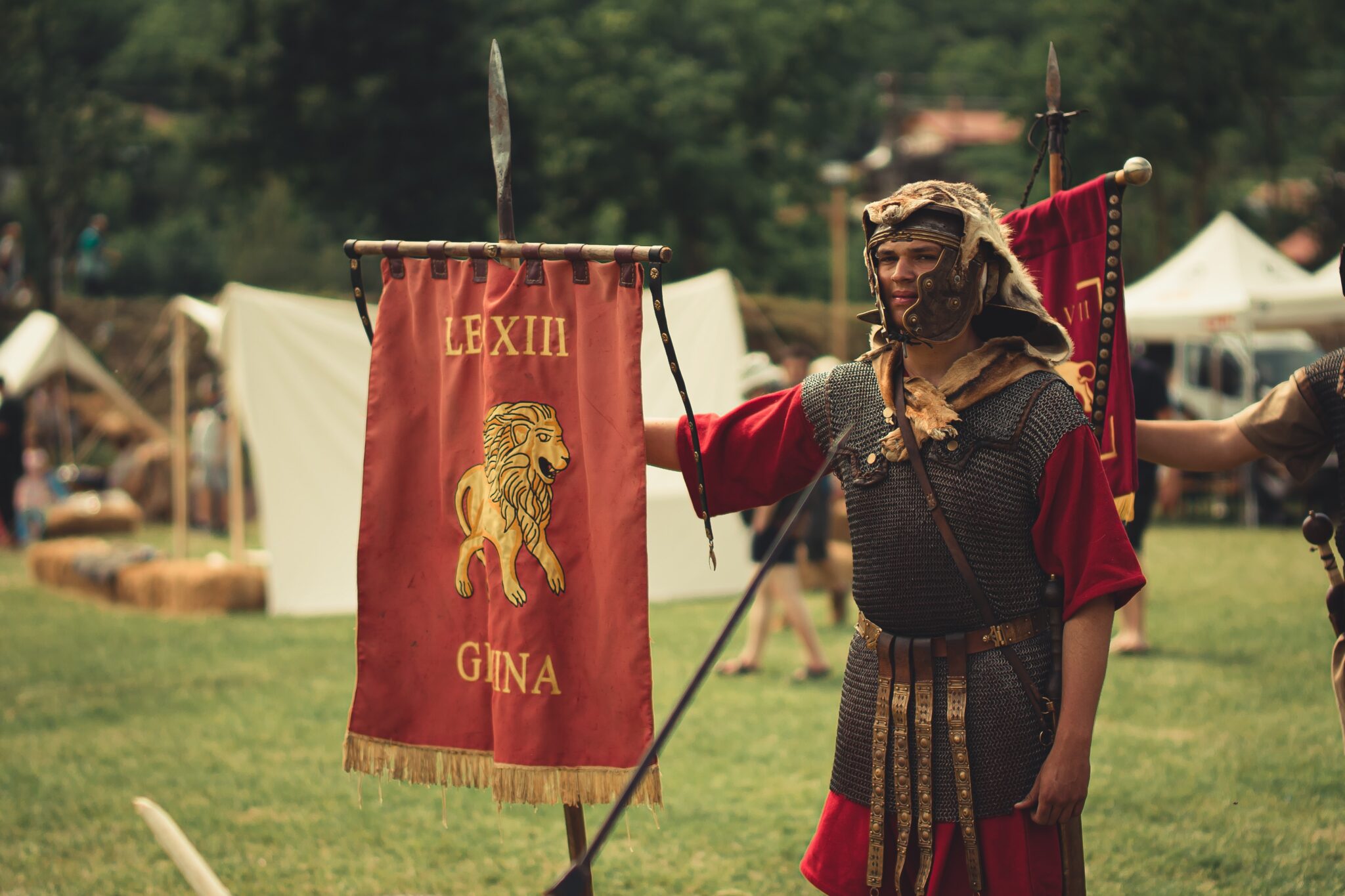 history of roman empire flag